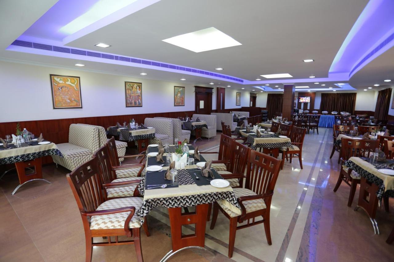 Hotel White City North Paravur Zewnętrze zdjęcie